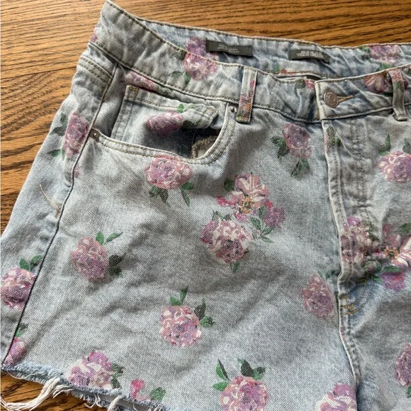Wild Fable Floral Denim Shorts Size 14 - Picture 3 of 6